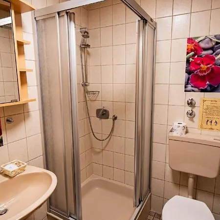 Konukevi Haus Daheim 3*